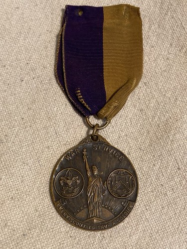 Boy scout 1918 - boy, war