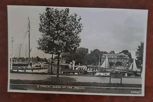 Oulton broad postcard - broad,