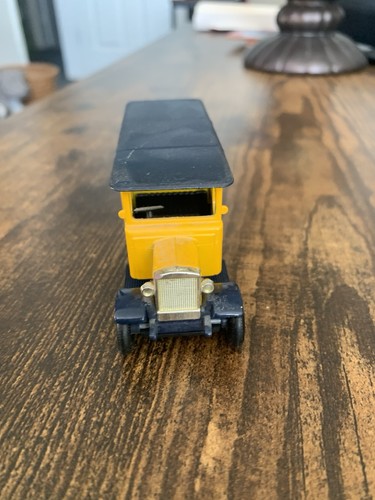 Lledo diecast car - lledo,