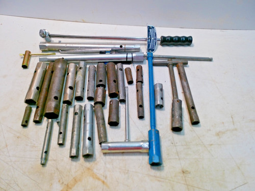 Plug spanners box - plug,