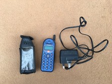 Philips Orange Savvy mobile phone, case & charger - spares or repair