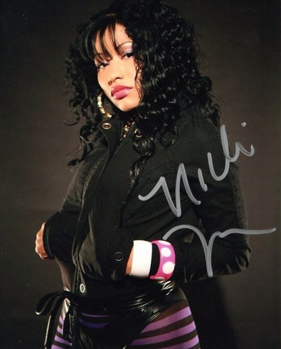 Nicki minaj autographed - nicki,