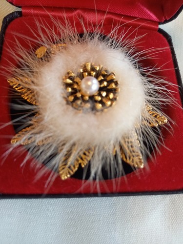 Vintage jewellery mink brooch - vintage,