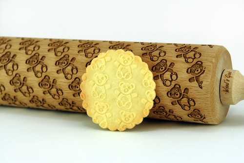 Engraved teddy bears rolling - engraved,