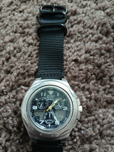 Citizen skyhawk c650 q02128 - citizen,