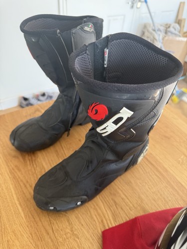 Sidi motorbike boots - sidi,