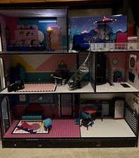 LOL Doll House