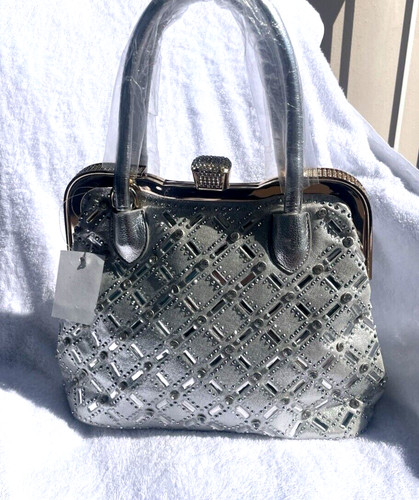 C silver rhinestone - c,