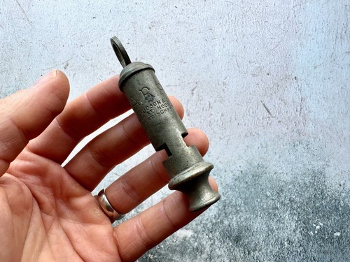 Vintage ww2 arp whistle - whistle, j