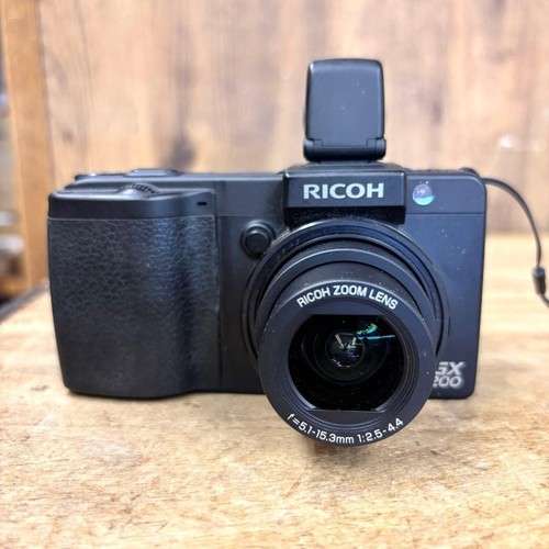 Ricoh gx200 compact - compact, digital