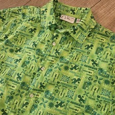 Disney Aulani Button Up