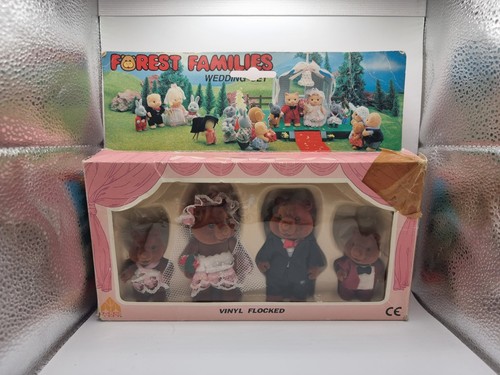 Sylvanian forest families - forest,