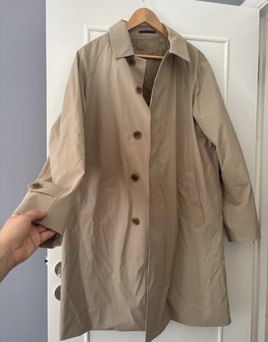 Unisex beige overcoat uniqlo - unisex,