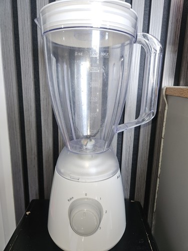 Tesco white 400 - watt, food