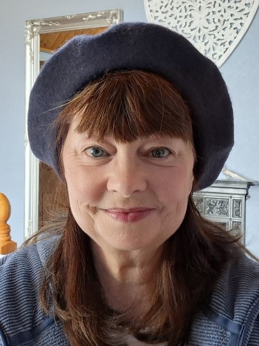 Navy beret brand new with - beret,