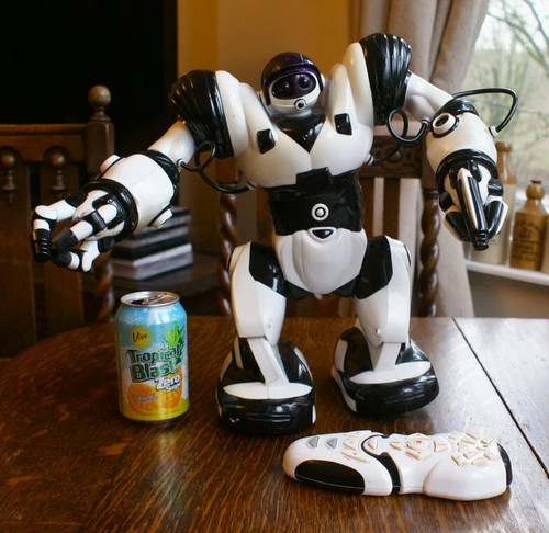 Vintage wowwee robosapien - wowwee,