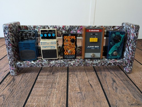 Stompire desktop pedalboard - stompire,