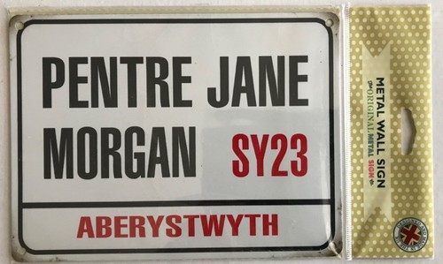 Small metal sign pentre - metal, jane