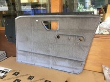 Damaged Peugeot 405 saloon estate  mk1 1988-1992  right front door card 9394D5