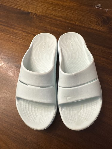 Oofos recovery slide size - slide,