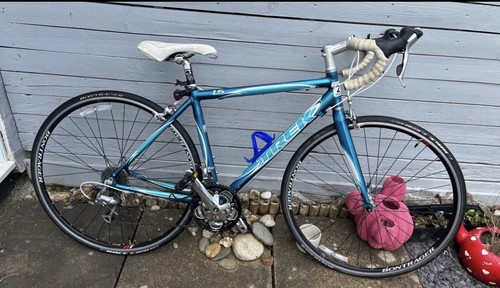 Trek road bike - road, small