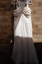 ELEMENTS/AMANDA WAKELEY. Off
