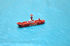 TRIANG MINIC SHIPS M.735