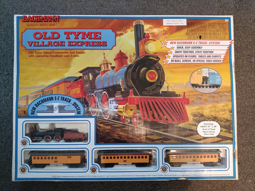 Bachmann old tyme village - bachmann,