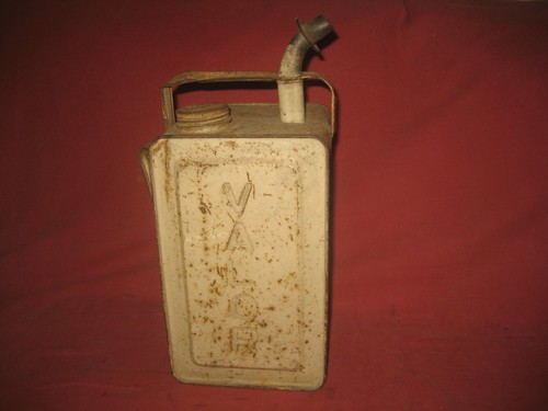 Vintage valor paraffin can - valor,