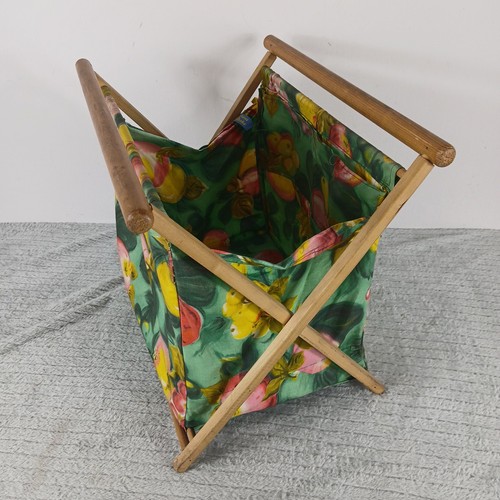 Vintage wooden folding frame - wooden,
