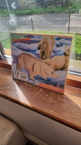 Polar bear wooden construction - bear,