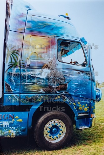 Truck photo volvo - truck,
