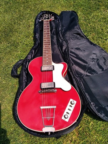 Electric guitar - electric,