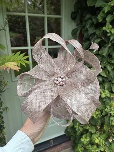 Taupe mesh flower bow - mesh,