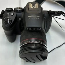 FUJIFILM FinePix HS20 EXR