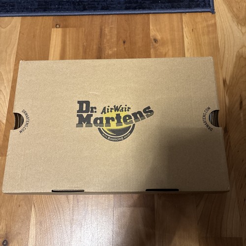 Martens empty shoe - dr,
