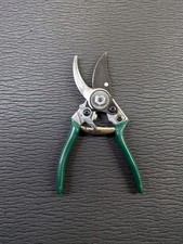 Burgon & Ball Pocket Pruner Bypass Secateur | RHS Endorsed | 17 cm | Green