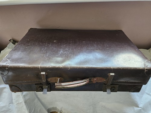 Antique suitecase vintage - antique,