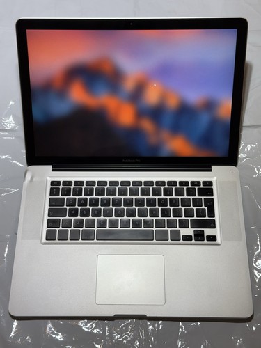 Core apple macbook - i5, 15"