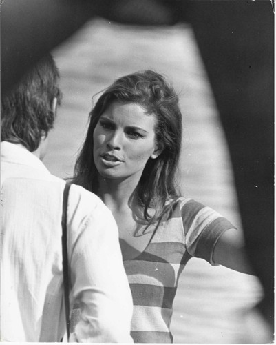 Raquel welch original - -,