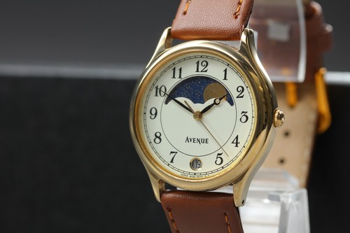Seiko avenue gold - moon, phase
