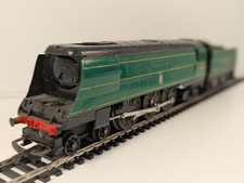 Hornby OO Gauge R320 West