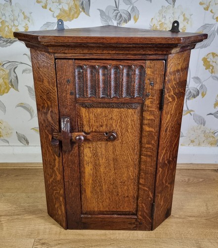 Vintage small oak corner - oak,