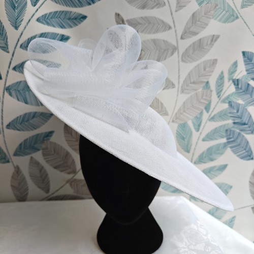 Pure white bow flower wide - pure,