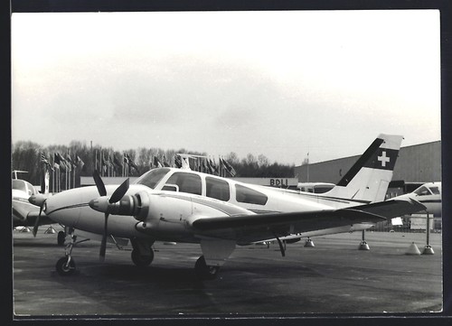 Photograph twin engine - a, twin-engine