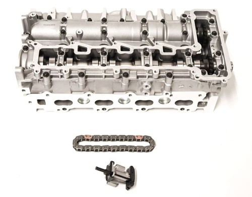 Complete cylinder head with - cylinder,