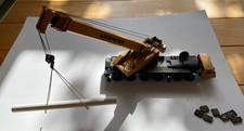 Gescha Liebherr Crane, 1:50, long extending arm, lifting chains & extras.