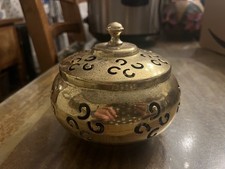 Brass metal pot / aroma box / incense burner, with Lid.  