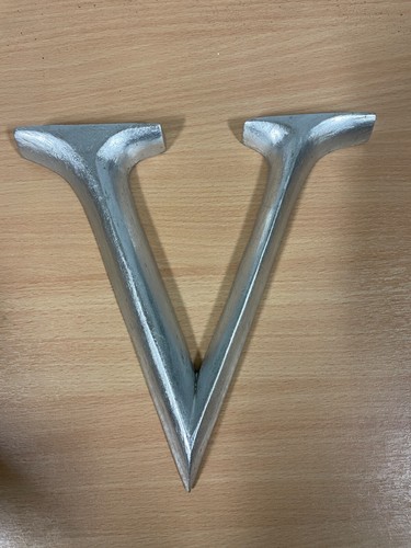 Posh graffiti decorative - v,