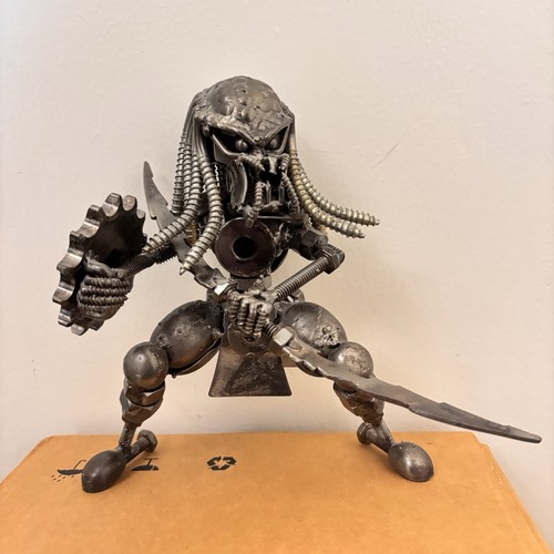 Predator scrap metal sculpture - predator,